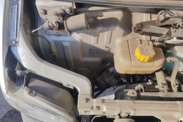 Used Wuling Zhiguang Small Truck 2019 1.2L Single Cab Engine Bay Right