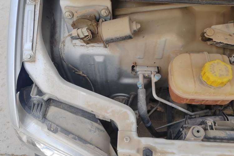 Used Wuling Zhiguang Small Truck 2019 1.2L Single Cab Engine Bay Right