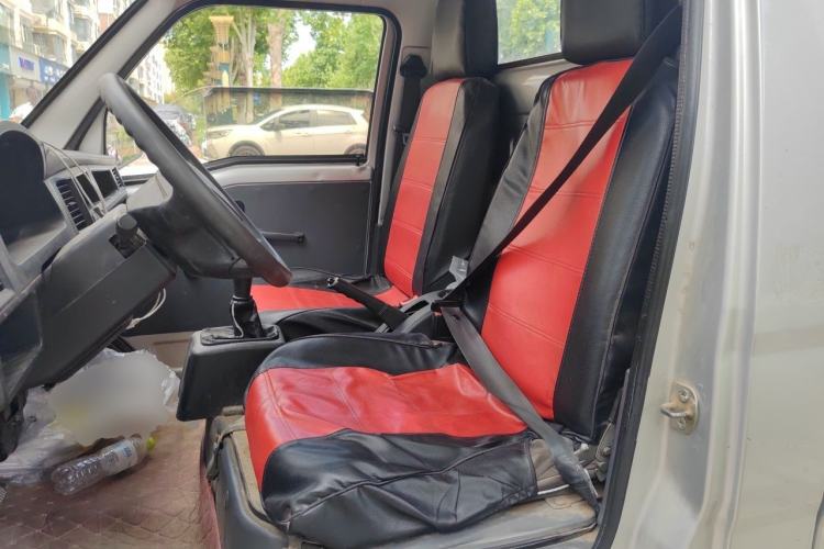 Used Wuling Zhiguang Small Truck 2019 1.2L Single Cab Left Rear Seat