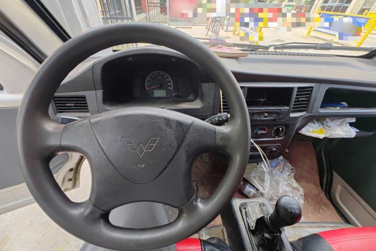 Used Wuling Zhiguang Small Truck 2019 1.2L Single Cab Steering Wheel