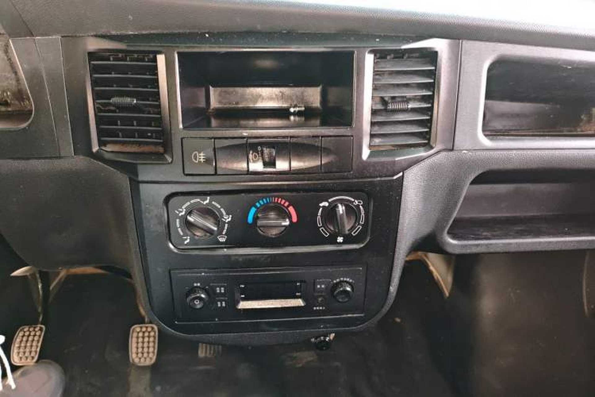 Used Wuling Zhiguang Small Truck 2020 1.2L Double Cab Audio And AC Panel