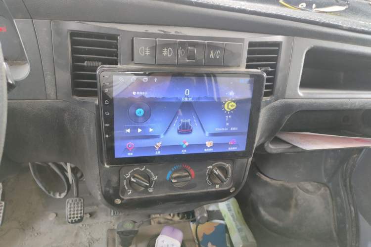 Used Wuling Zhiguang Small Truck 2020 1.2L Double Cab Audio And AC Panel