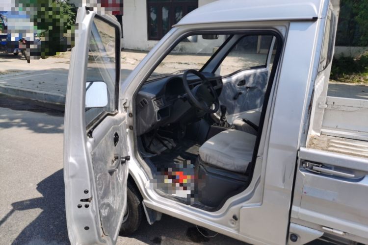 Used Wuling Zhiguang Small Truck 2020 1.2L Single Cab Driver Seat