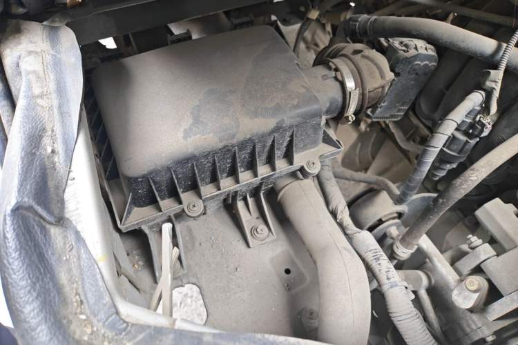 Used Wuling Zhiguang Small Truck 2020 1.2L Single Cab Engine Bay Right