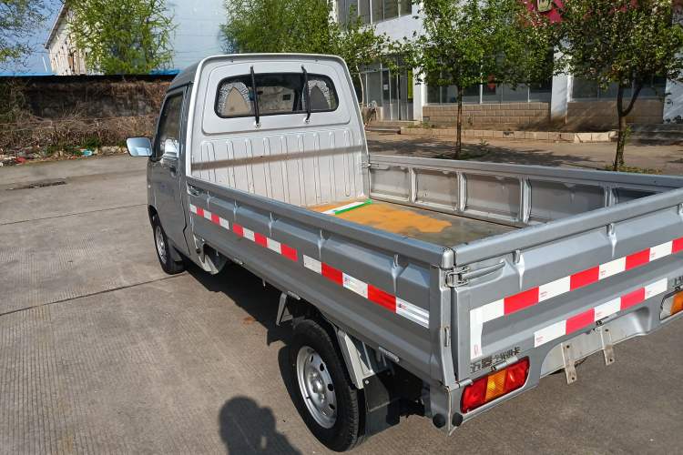 Used Wuling Zhiguang Small Truck 2020 1.2L Single Cab Exterior 2
