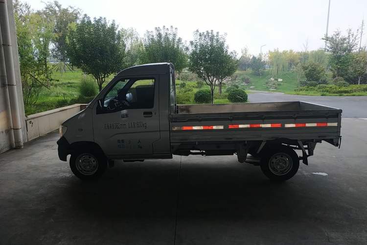 Used Wuling Zhiguang Small Truck 2020 1.2L Single Cab Exterior 3