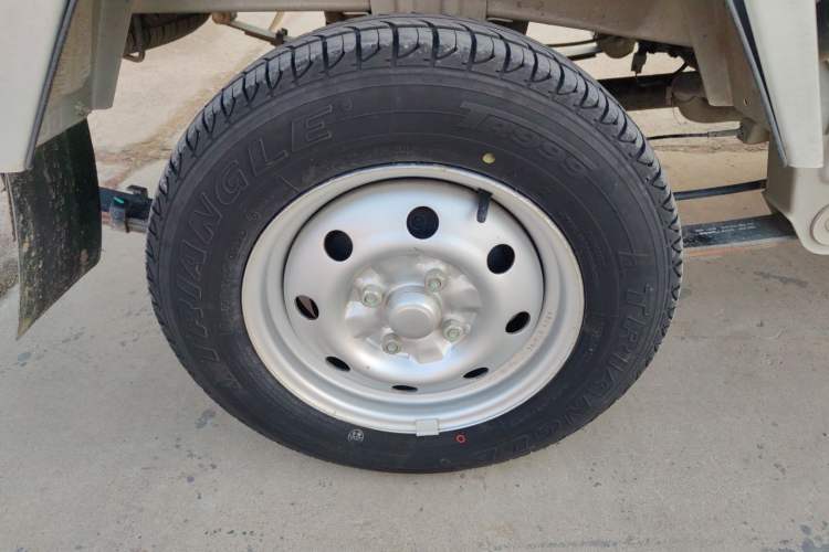 Used Wuling Zhiguang Small Truck 2020 1.2L Double Cab Exterior 4