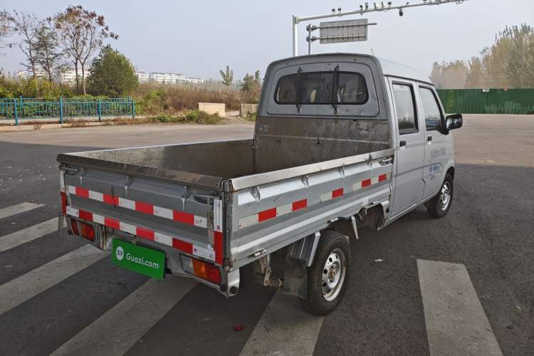 Used Wuling Zhiguang Small Truck 2020 1.2L Double Cab Exterior 5