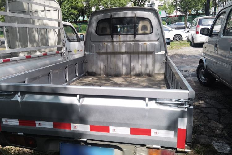 Used Wuling Zhiguang Small Truck 2020 1.2L Double Cab Exterior 5