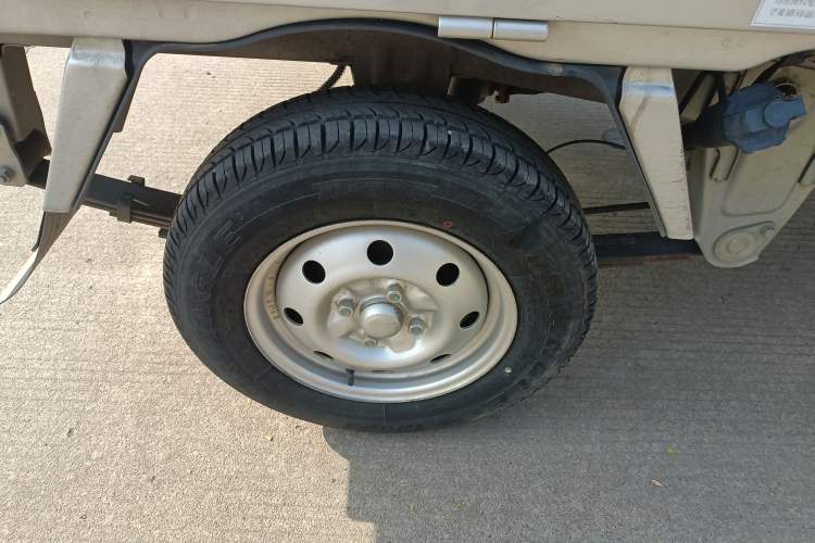 Used Wuling Zhiguang Small Truck 2020 1.2L Single Cab Exterior 5