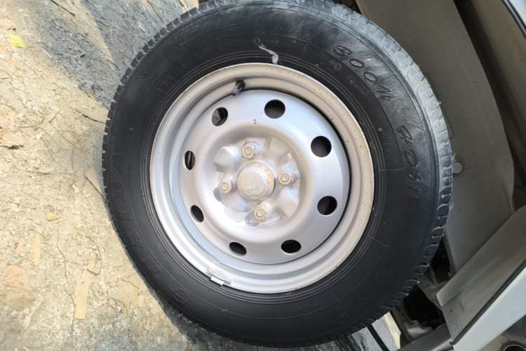 Used Wuling Zhiguang Small Truck 2020 1.2L Single Cab Exterior 5