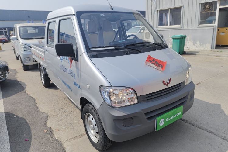 Used Wuling Zhiguang Small Truck 2020 1.2L Double Cab Front Right 45 Deg