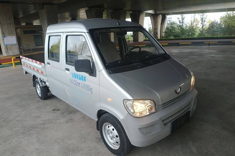 Used Wuling Zhiguang Small Truck 2020 1.2L Double Cab Front Right 45 Deg