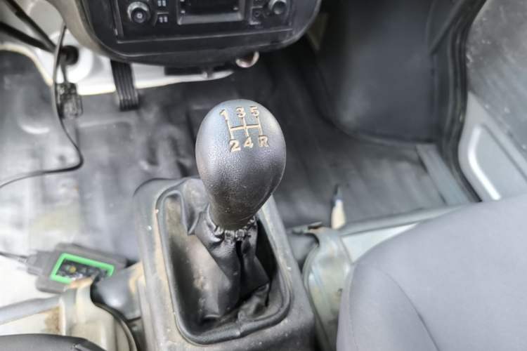 Used Wuling Zhiguang Small Truck 2020 1.2L Single Cab Gear Lever