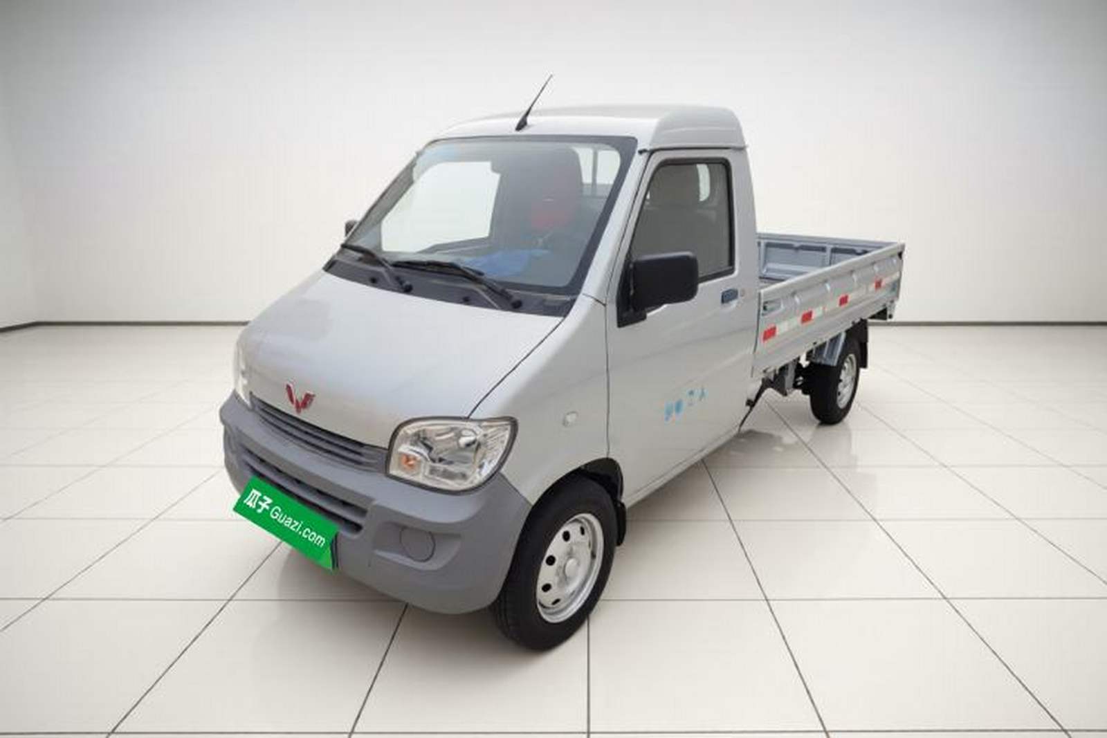 Фото Wuling с площадки