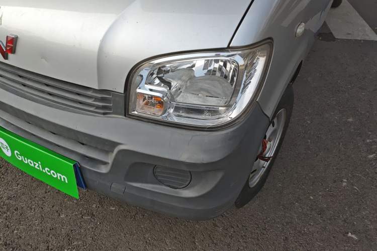 Used Wuling Zhiguang Small Truck 2020 1.2L Double Cab Left Front Headlight