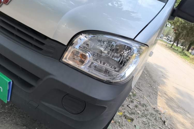 Used Wuling Zhiguang Small Truck 2020 1.2L Single Cab Left Front Headlight