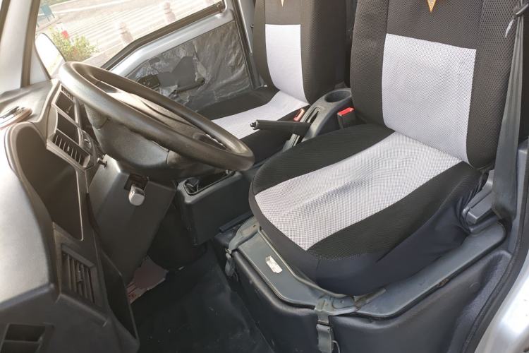 Used Wuling Zhiguang Small Truck 2020 1.2L Double Cab Left Front Seat