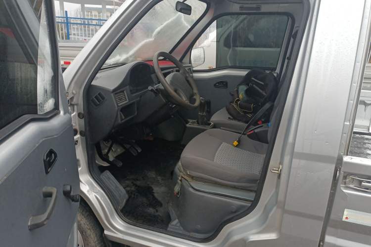 Used Wuling Zhiguang Small Truck 2020 1.2L Single Cab Left Front Seat