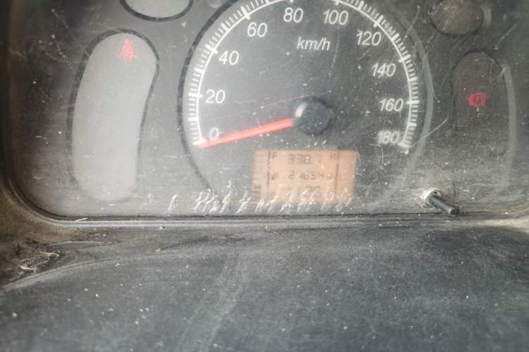 Used Wuling Zhiguang Small Truck 2020 1.2L Single Cab Odometer Close Up