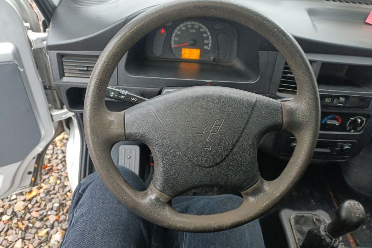 Used Wuling Zhiguang Small Truck 2020 1.2L Single Cab Steering Wheel