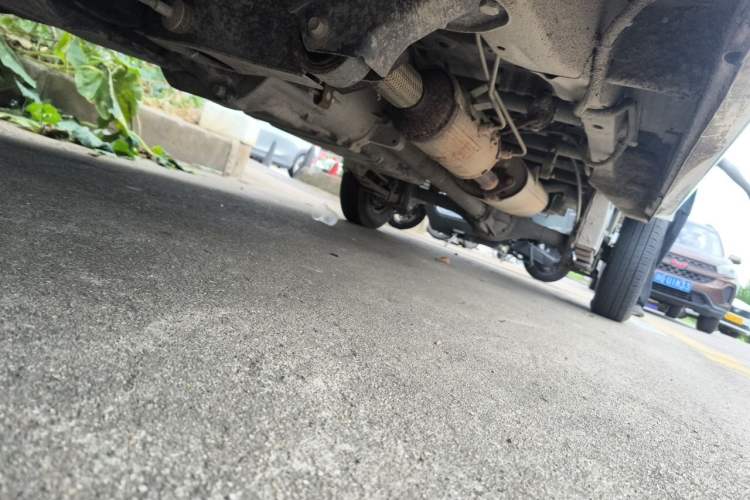 Used Wuling Zhiguang Small Truck 2020 1.2L Double Cab Chassis Front Left