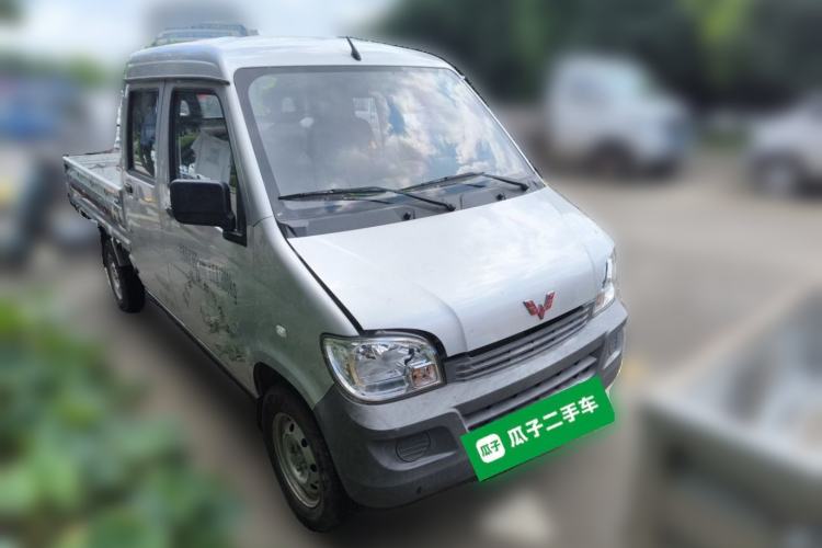 Used Wuling Zhiguang Small Truck 2020 1.2L Double Cab Front Right 45 Deg