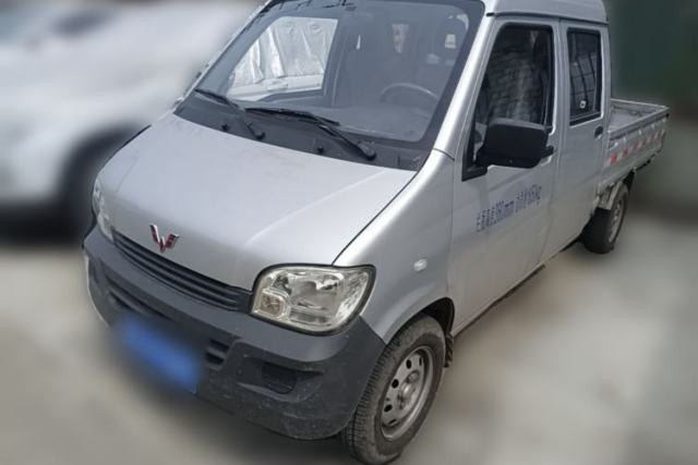 Used Wuling Zhiguang Small Truck 2023 1.5L Double-Cab LAR