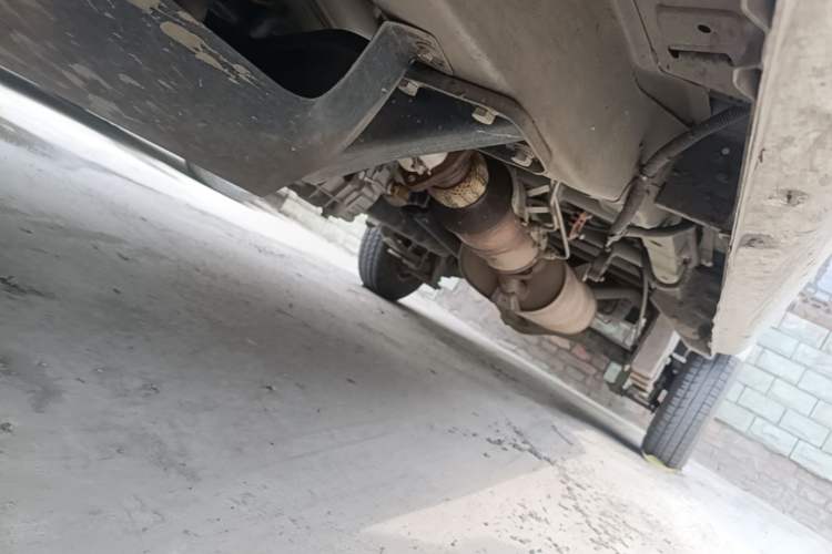 Used Wuling Zhiguang Small Truck 2023 1.5L Double-Cab LAR Chassis Front Left
