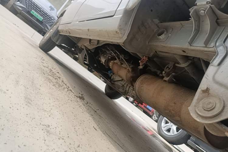 Used Wuling Zhiguang Small Truck 2023 1.5L Double-Cab LAR Chassis Rear Left