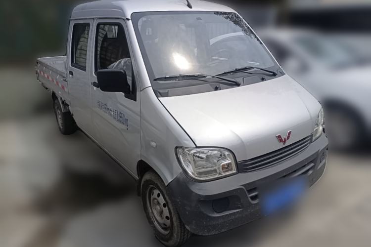 Used Wuling Zhiguang Small Truck 2023 1.5L Double-Cab LAR Front Right 45 Deg