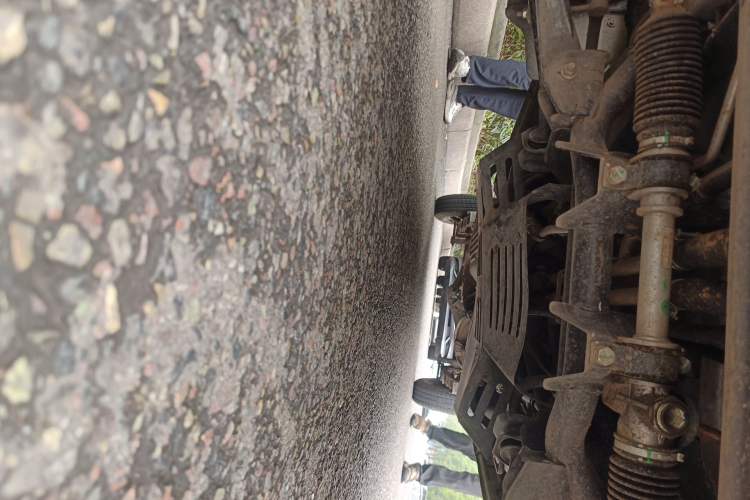 Used Wuling Zhiguang Small Truck 2023 1.5L Double-Cab LAR Chassis Front