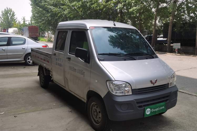 Used Wuling Zhiguang Small Truck 2023 1.5L Double-Cab LAR Exterior 1