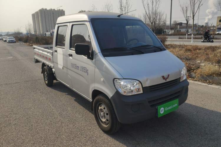 Used Wuling Zhiguang Small Truck 2023 1.5L Double-Cab LAR Exterior 2