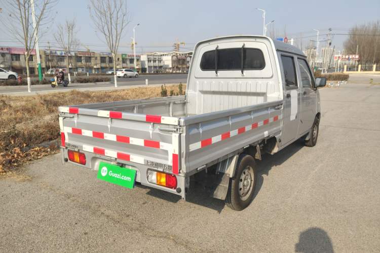Used Wuling Zhiguang Small Truck 2023 1.5L Double-Cab LAR Exterior 5