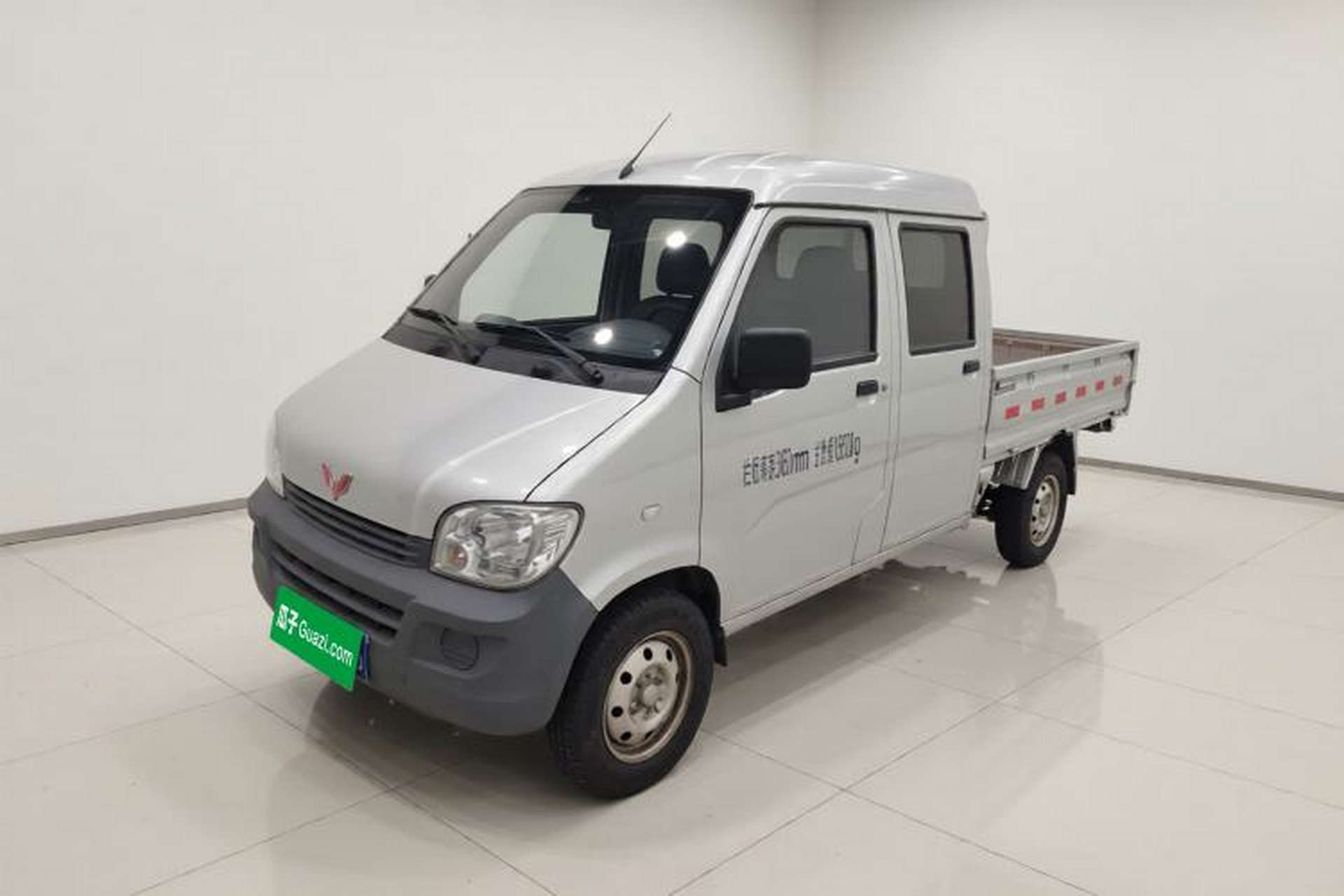Used Wuling Zhiguang Small Truck 2023 1.5L Double-Cab LAR Front Left 45 Deg