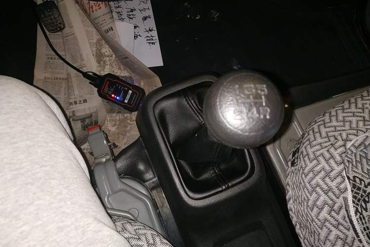 Used Wuling Zhiguang Small Truck 2023 1.5L Single-Row LAR Gear Lever