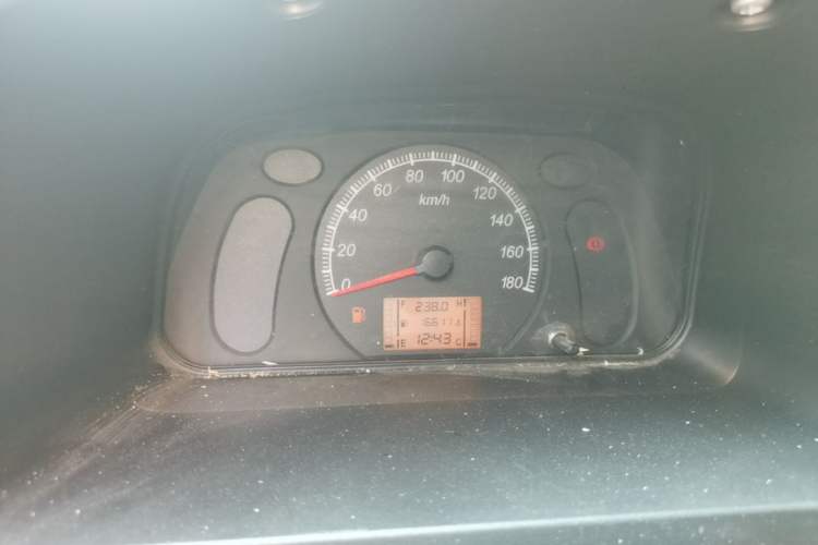 Used Wuling Zhiguang Small Truck 2023 1.5L Double-Cab LAR Instrument Cluster