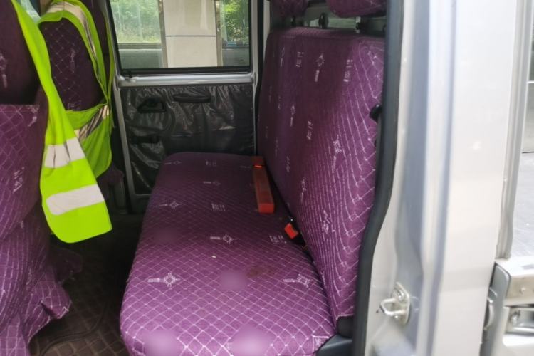 Used Wuling Zhiguang Small Truck 2023 1.5L Double-Cab LAR Left Rear Seat