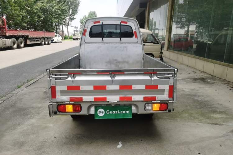 Used Wuling Zhiguang Small Truck 2023 1.5L Double-Cab LAR Rear