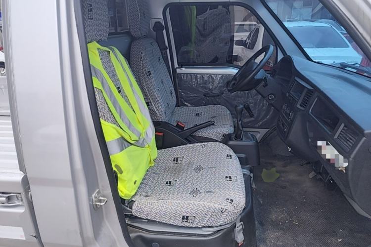 Used Wuling Zhiguang Small Truck 2023 1.5L Single-Row LAR Right Front Seat
