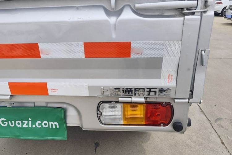 Used Wuling Zhiguang Small Truck 2023 1.5L Single-Row LAR Right Rear Taillight