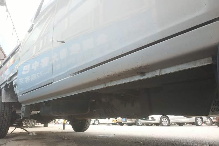 Used Wuling Zhiguang Small Truck 2023 1.5L Double-Cab LAR Right Side Sill