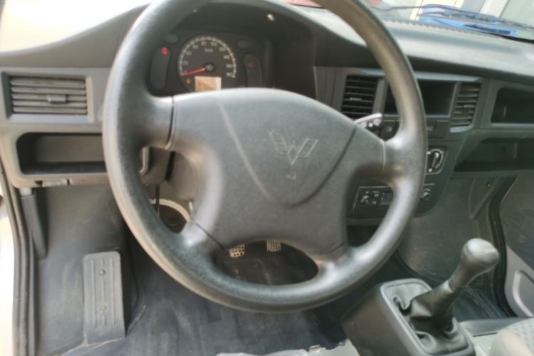 Used Wuling Zhiguang Small Truck 2023 1.5L Single-Row Heavy-Duty Version LAR Steering Wheel