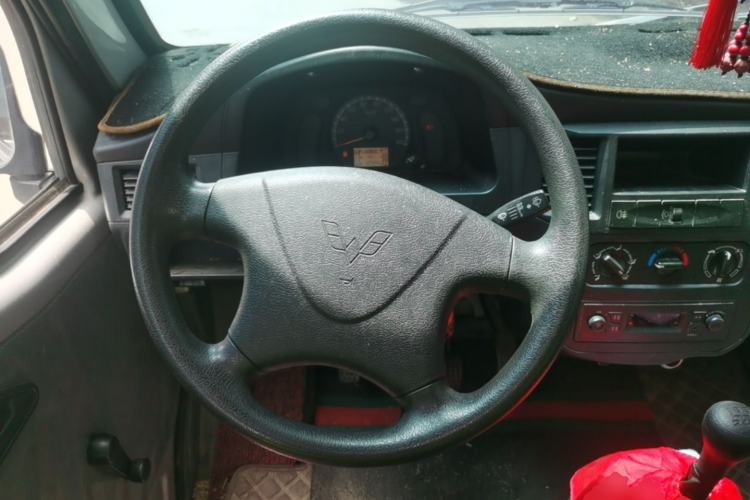 Used Wuling Zhiguang Small Truck 2023 1.5L Double-Cab LAR Steering Wheel