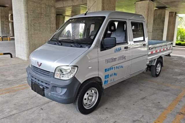 Used Wuling Zhiguang Small Truck 2023 1.5L Double-Cab LAR