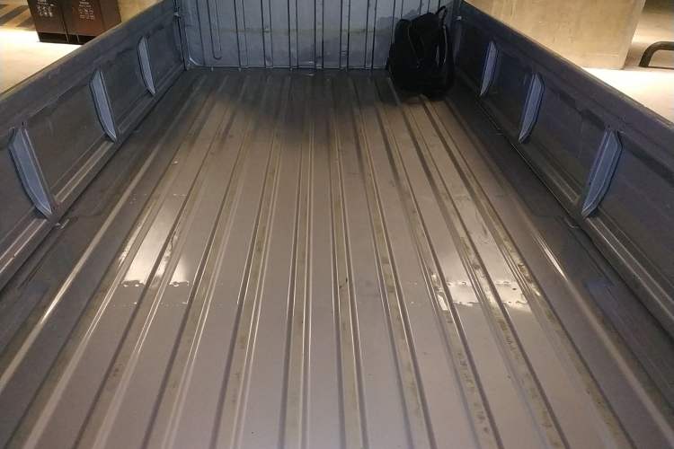 Used Wuling Zhiguang Small Truck 2023 1.5L Single-Row LAR Trunk