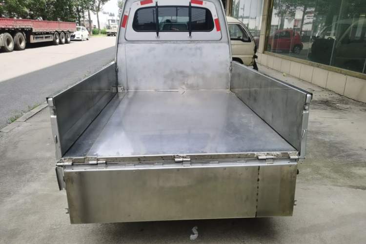 Used Wuling Zhiguang Small Truck 2023 1.5L Double-Cab LAR Trunk