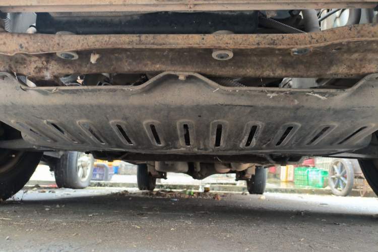 Used Wuling Zhiguang V 2017 1.2L Base Version LMH Chassis Front