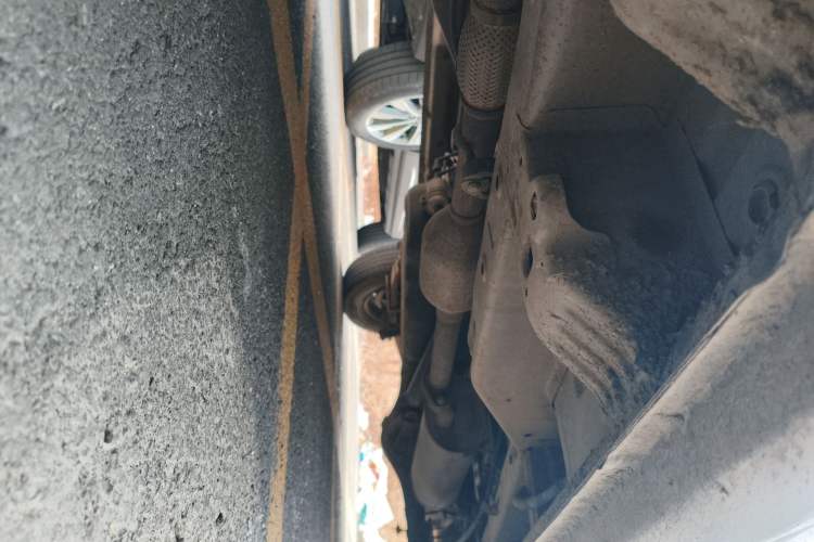 Used Wuling Zhiguang V 2017 1.2L Base Version LMH Chassis Front Left